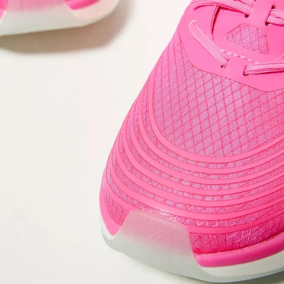 NWOB APL Streamline Sneakers Size 7 - Picture 3 of 10